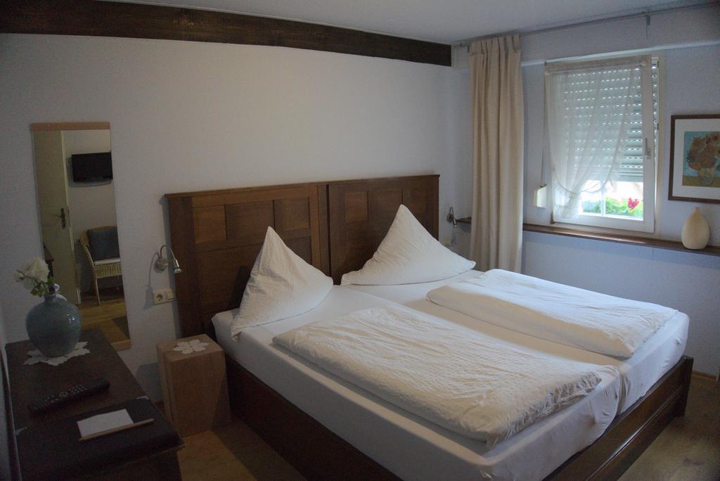Hotel Garni Altes Winzerhaus Moselschaenke كوبيرن جوندورف، المظهر الخارجي الصورة